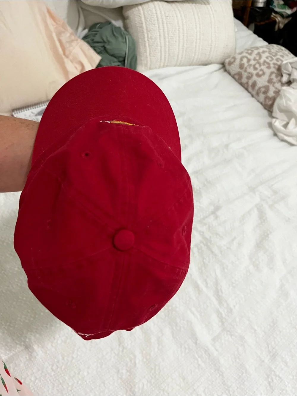 Vineyard Vines Red Youth Low Profile Baseball Cap with Grizzly Bear One Size